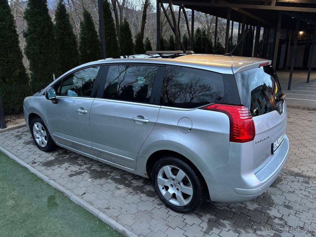 Peugeot 5008 2.0 / 2010 - 2