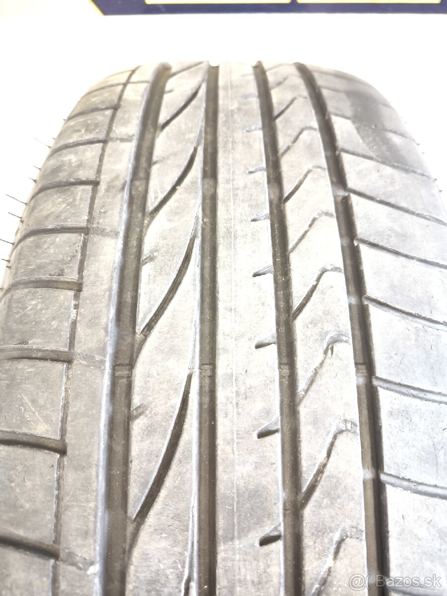 235/55 R19 - 2