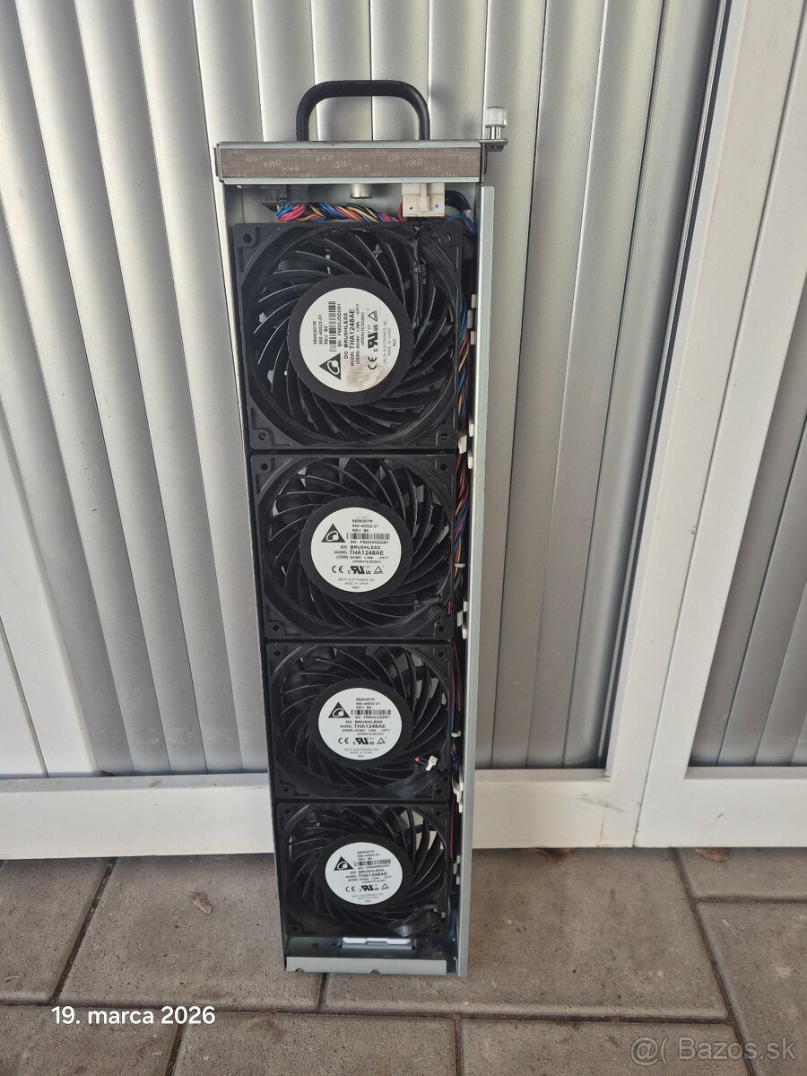 Ventilator 12 V. - 2