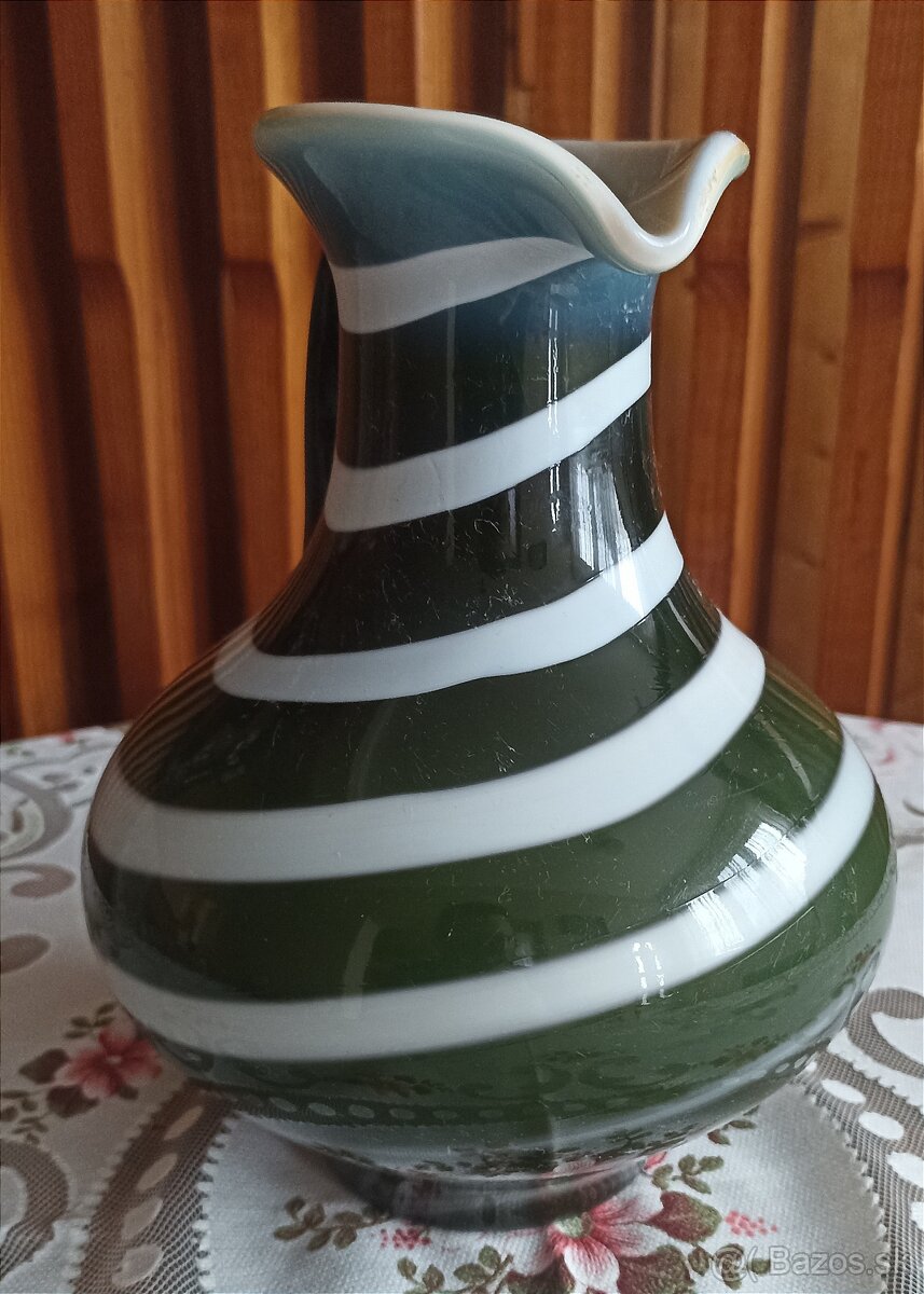 Dizájny skleneny dzbán - 2