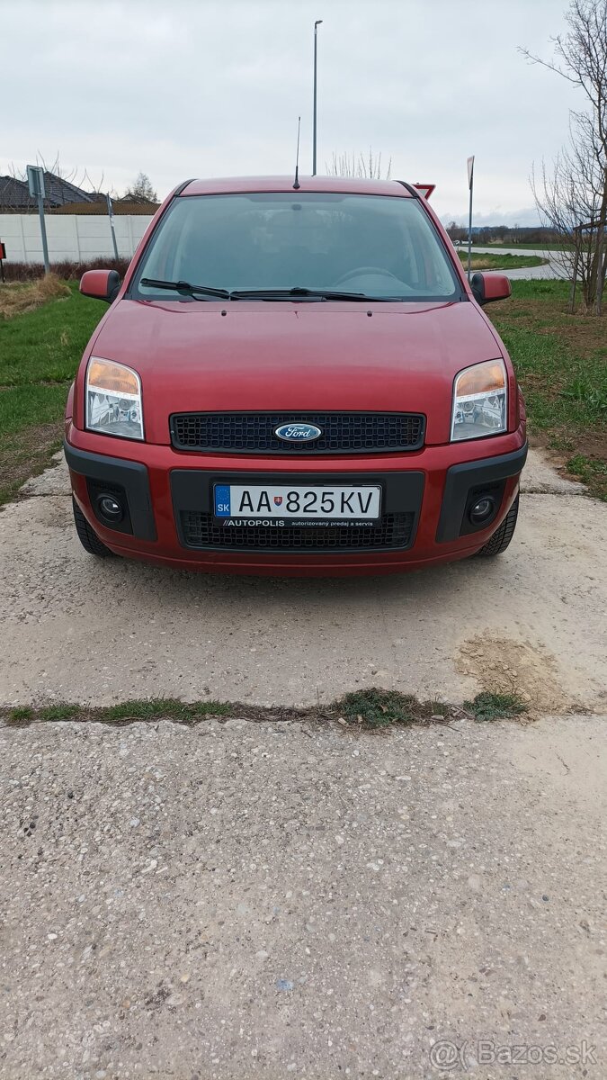 Ford Fusion - 2