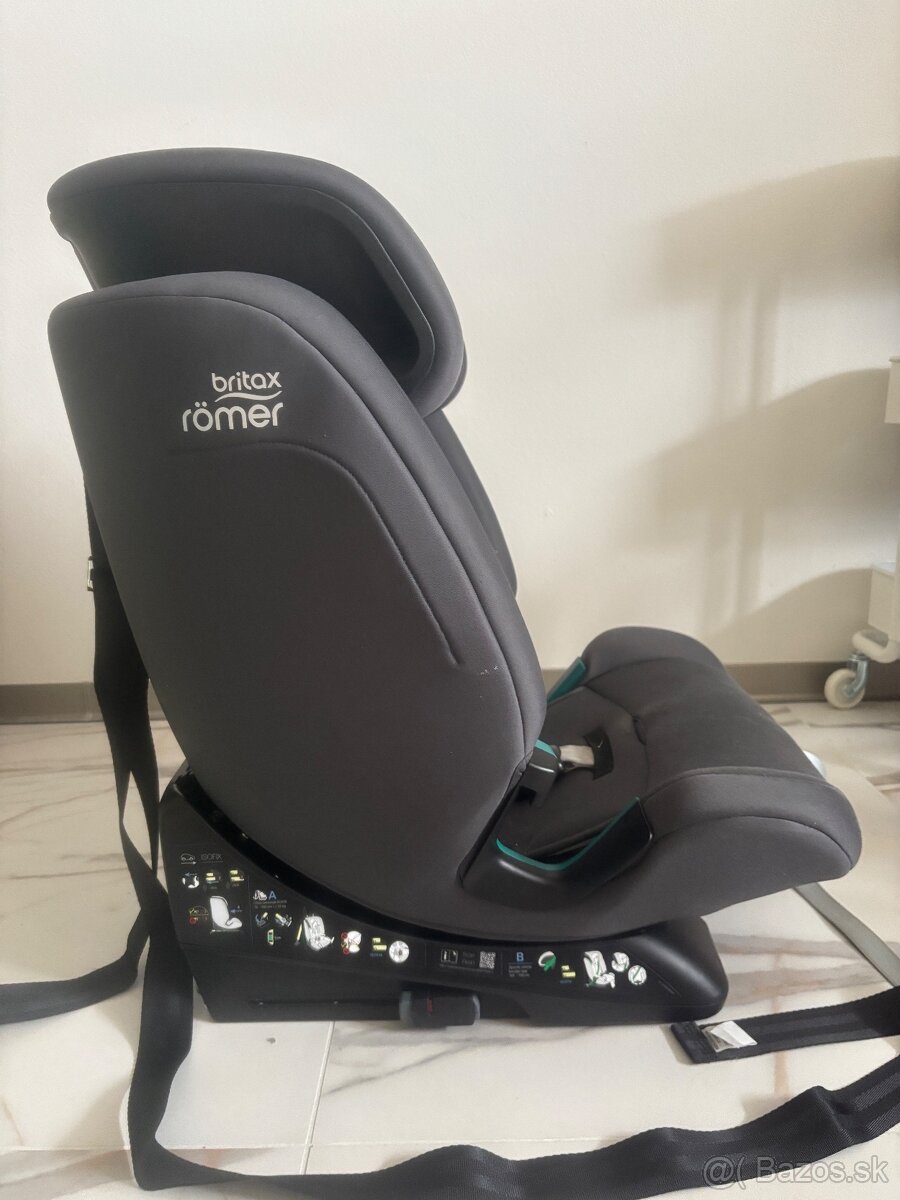 BRITAX Autosedačka Evolvafix, Midnight Grey - 2
