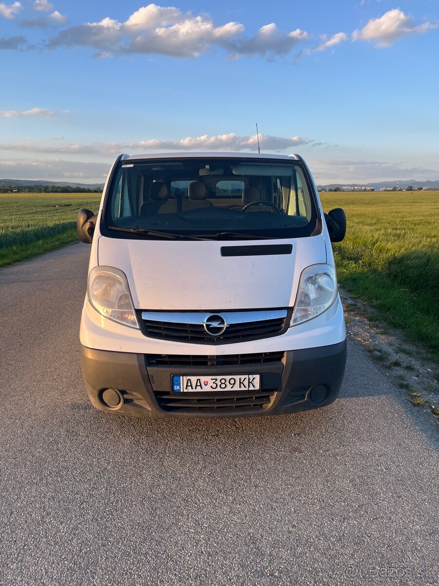 Predám Opel Vivaro 2.0 cdti rv.2011 - 2