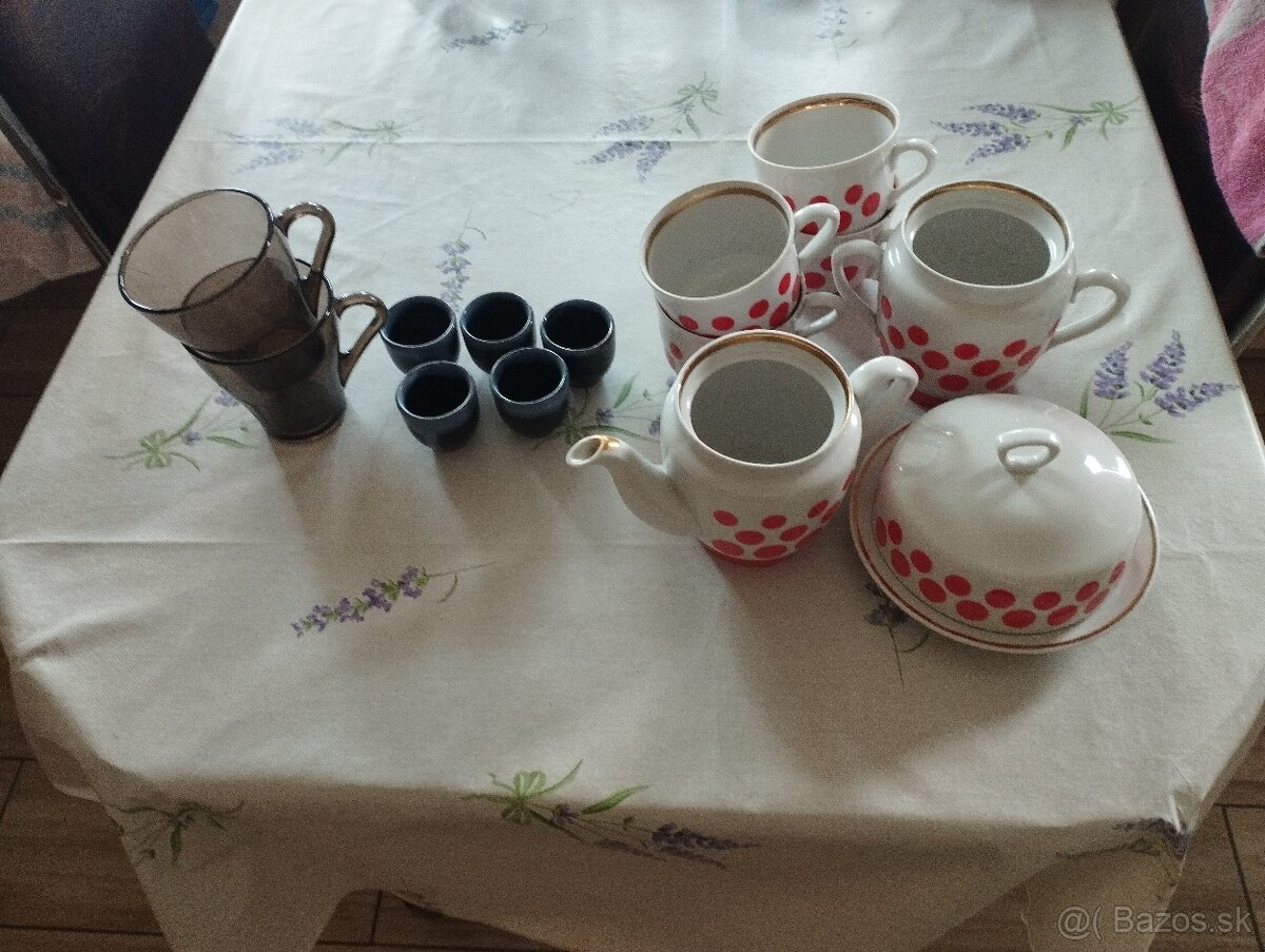 Poháre,poháriky,šálky na kavu. - 2