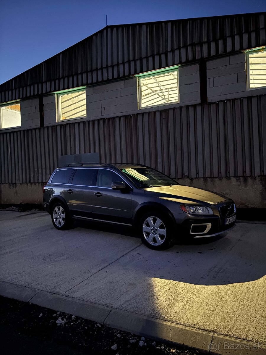 Volvo xc70 - 2