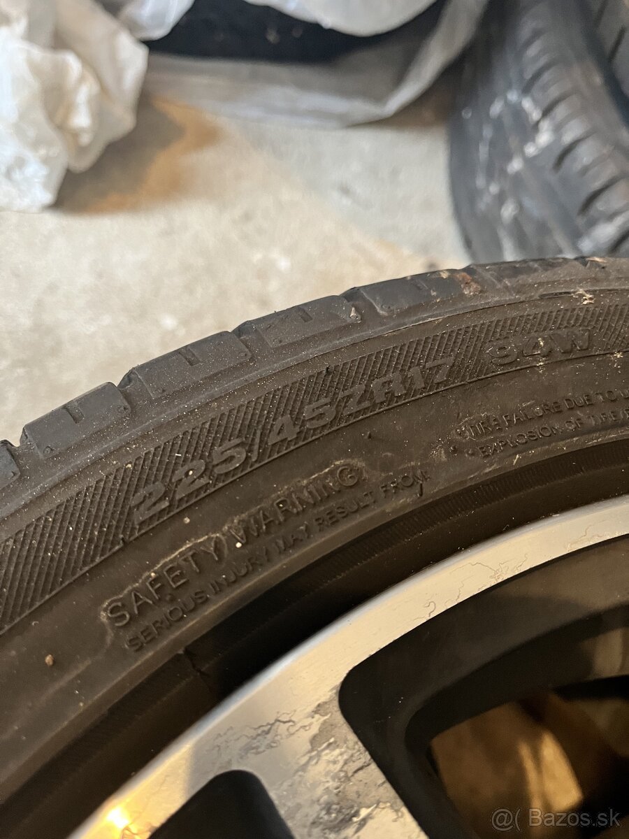 OZ Racing 5x100 r17 225/45 R17 - 2