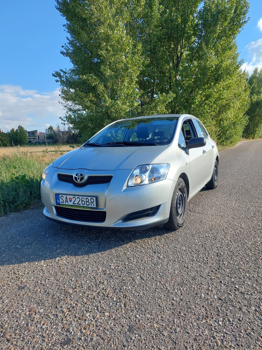 Toyota Auris 1.33Dual VVT-i - 2