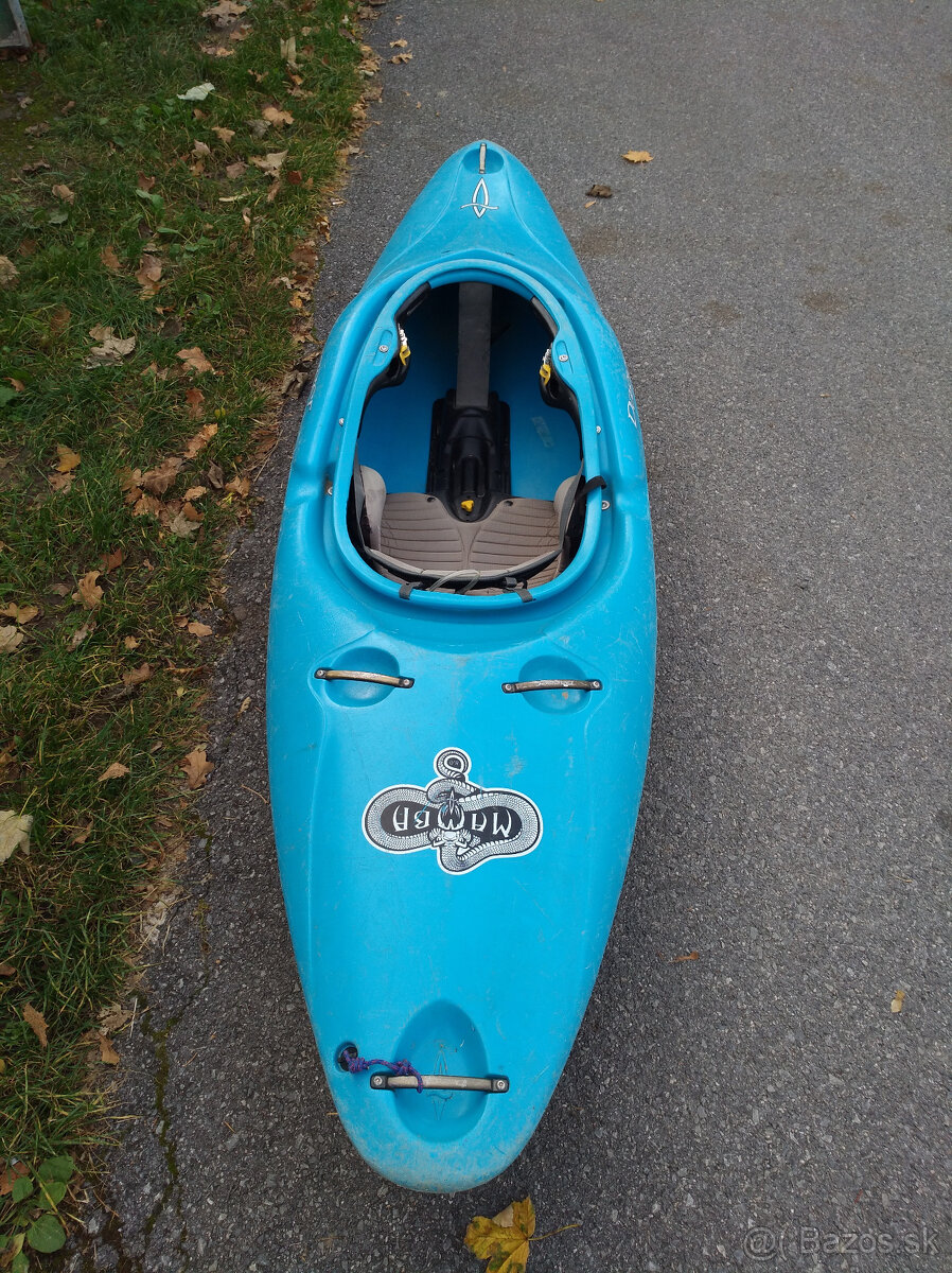 Predám kajak Dagger MAMBA 8.0 s pádlom - 2
