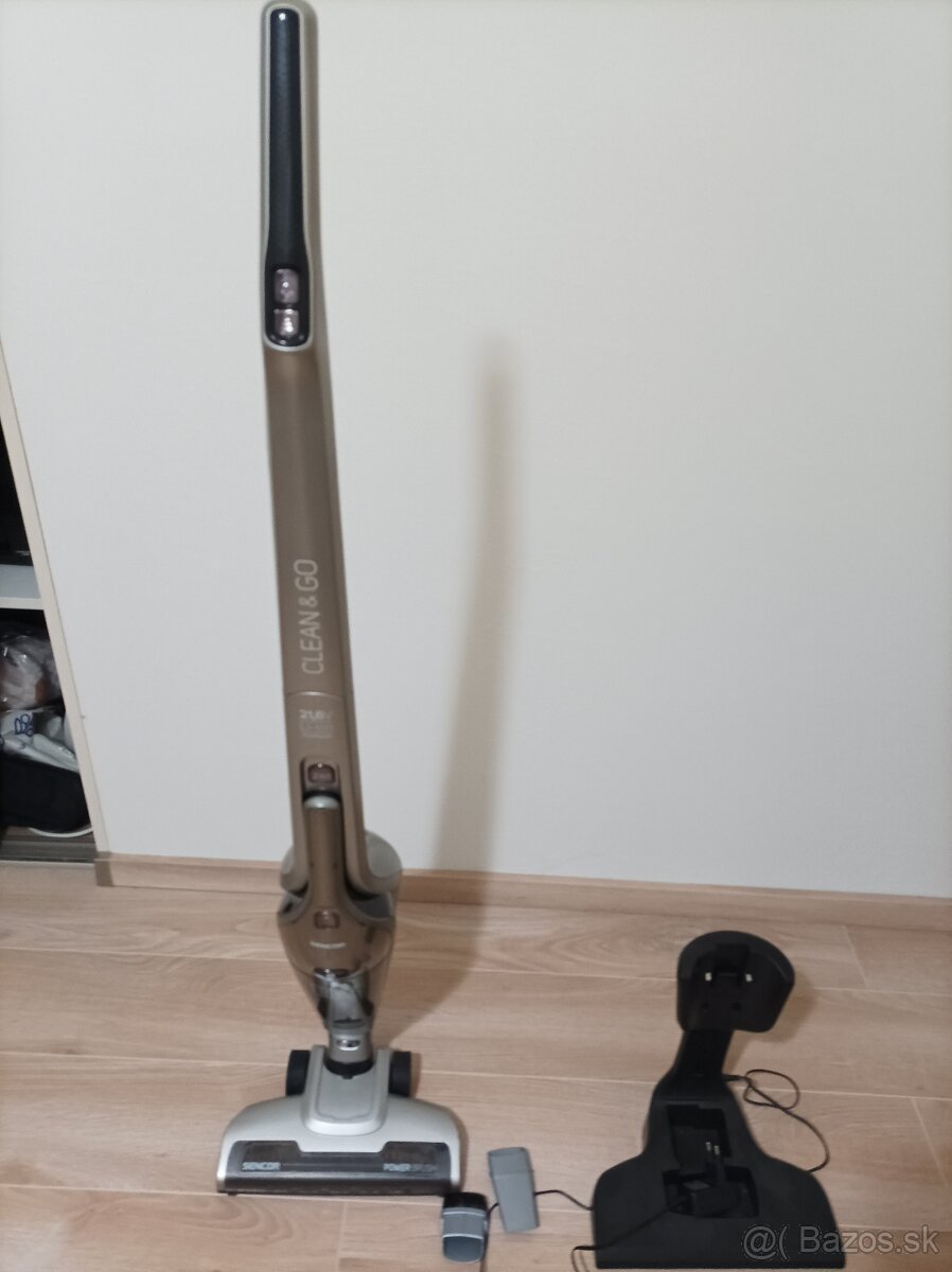 Tyčový bezkáblový vysavač Sencor - 2
