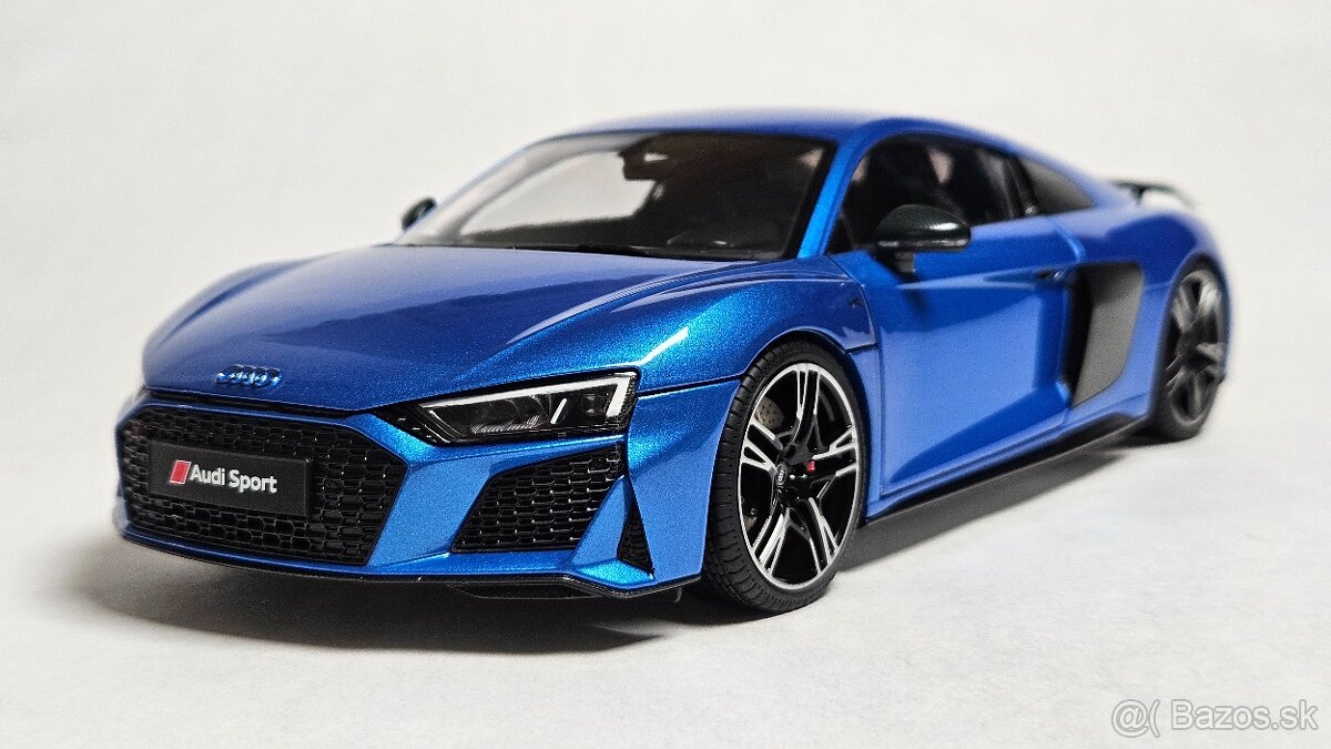 Kengfai 1:18 Audi R8 Coupé - 2