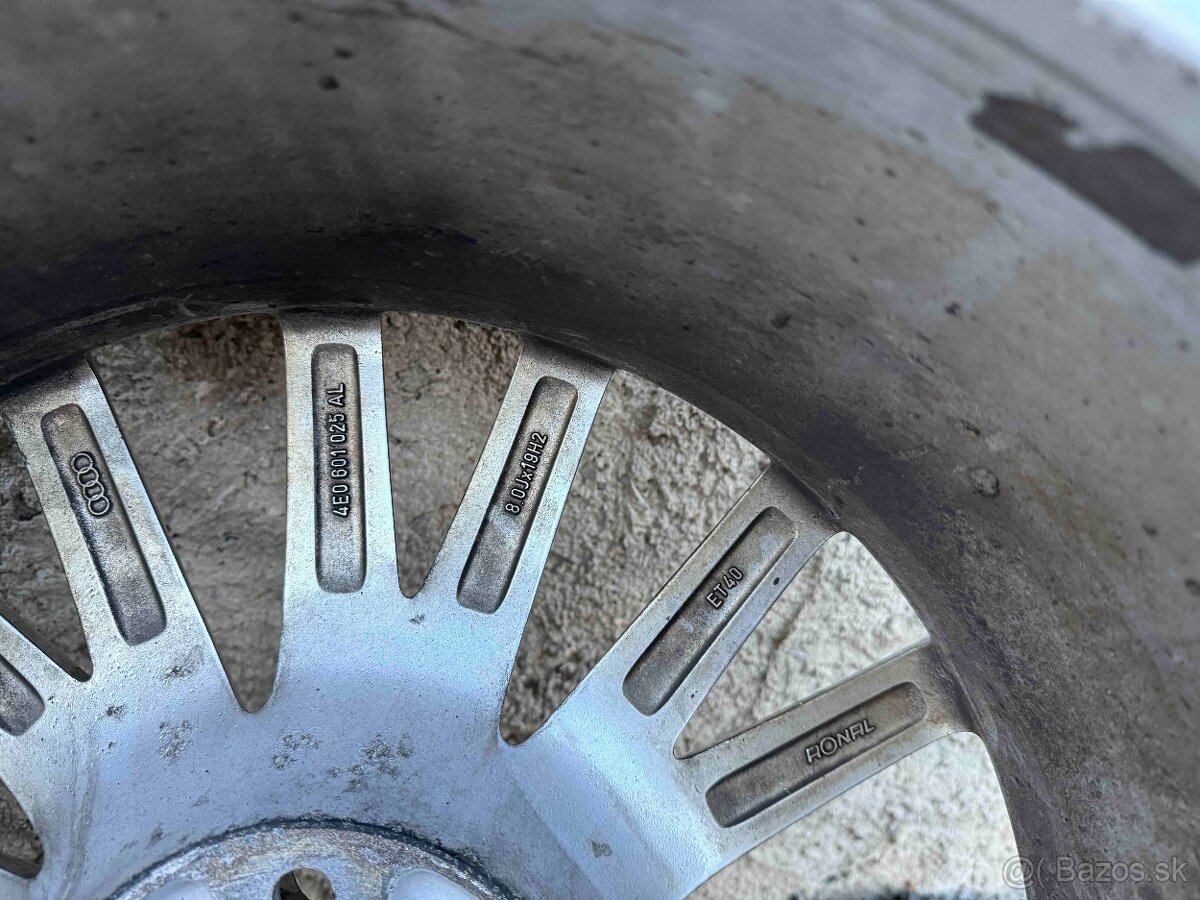 235/45 R19 zimní kola Audi - 2