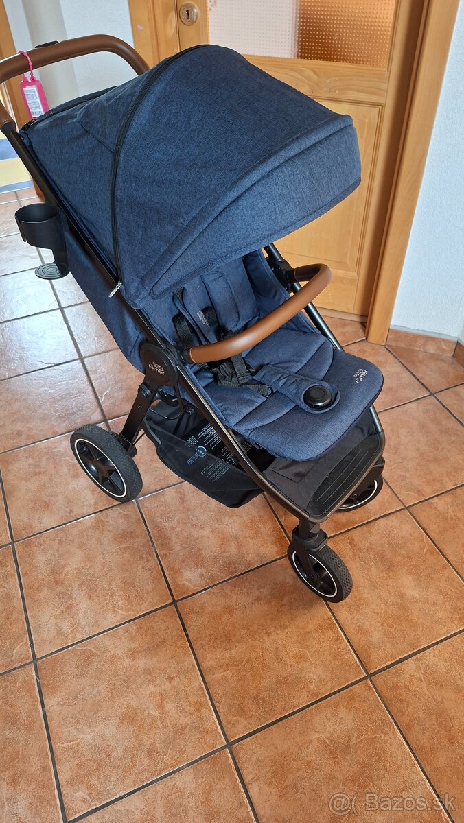 Predám kočík Britax ešte v záruke do 02.2026 - 2