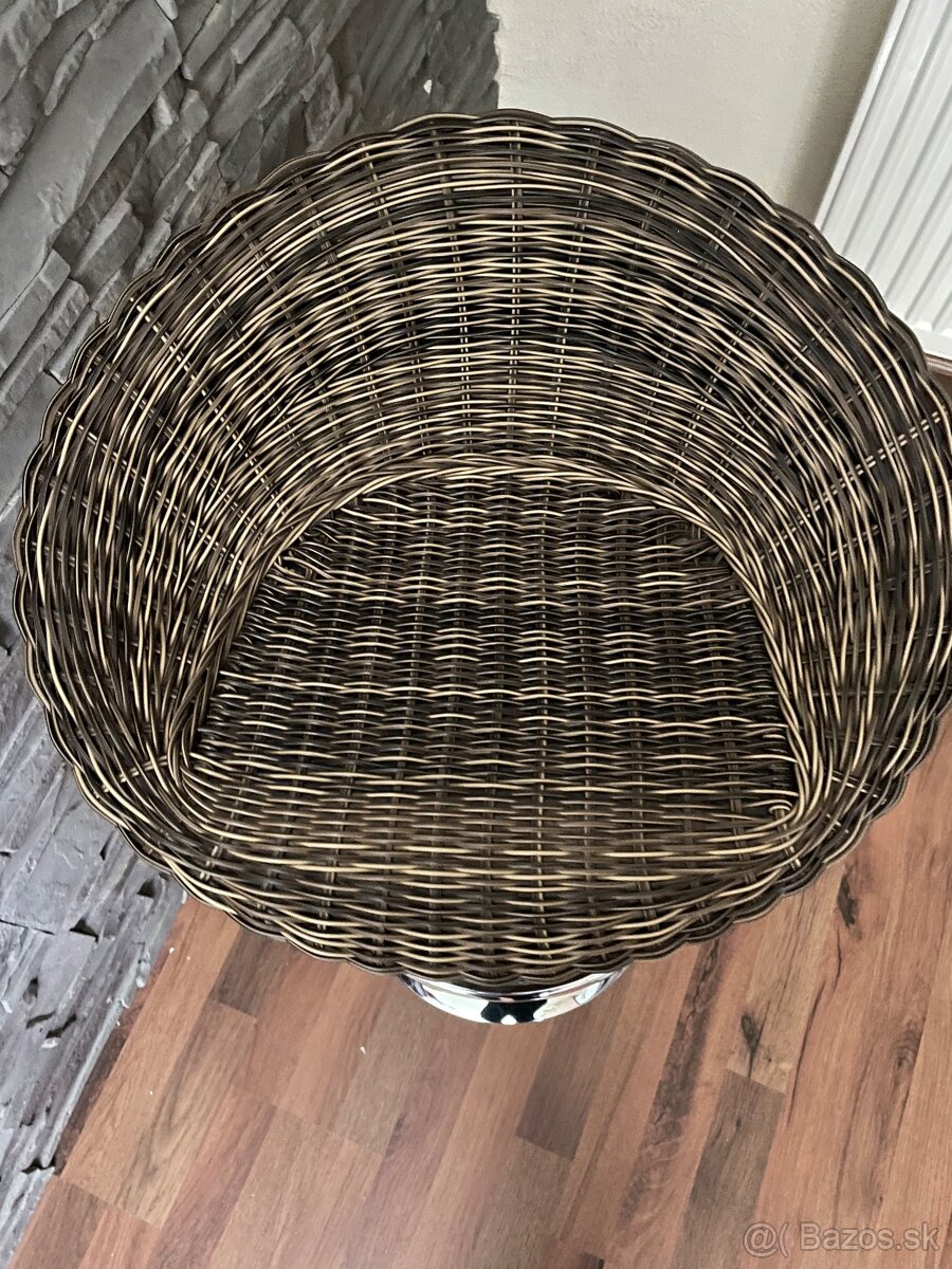 Barová ratanová stolička - 2