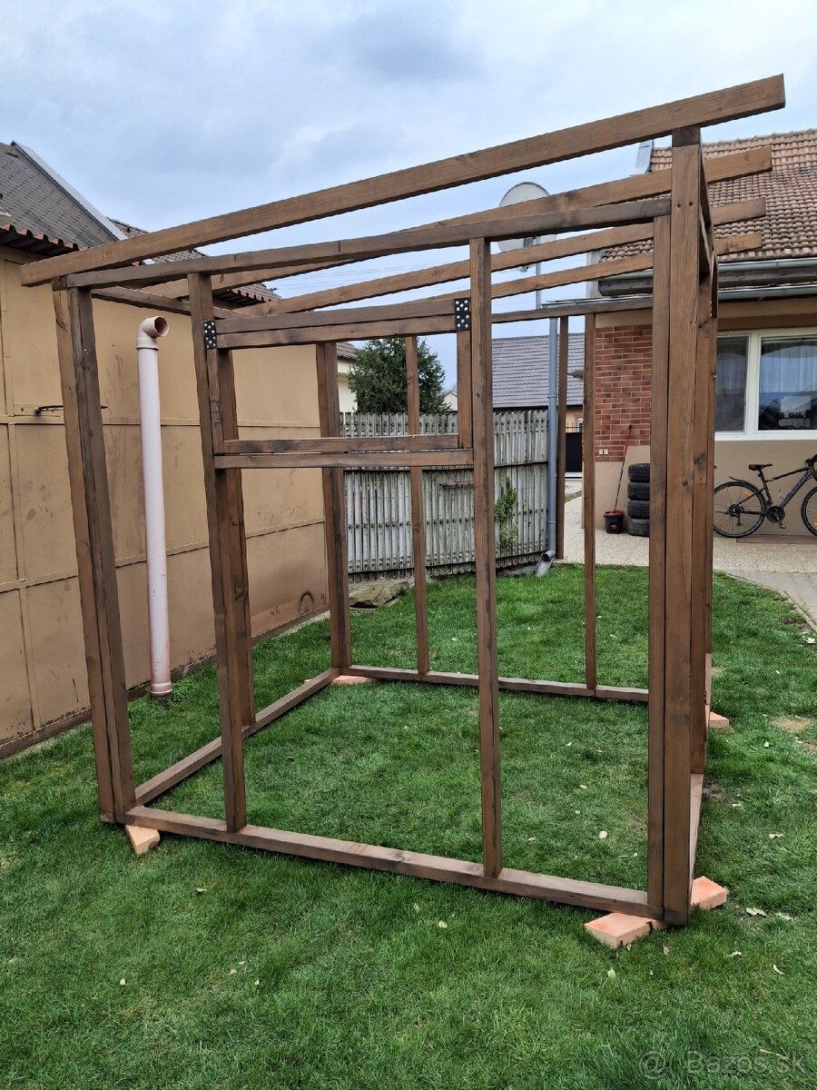 Predám drevenú konštrukciu - 2