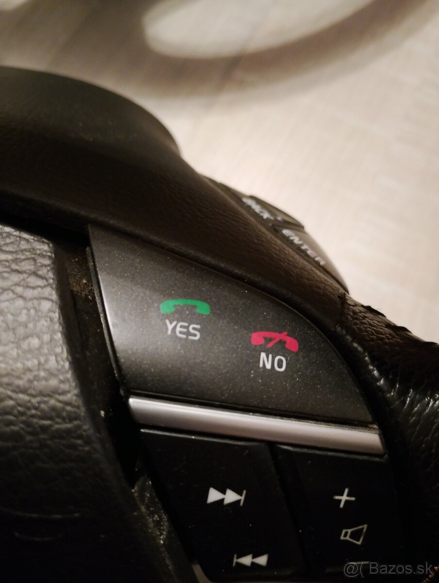 Volvo S60, V70, XC70, S80 P2 volant - 2