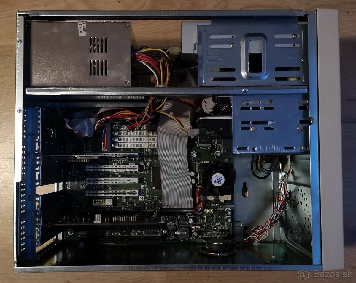 Predám Retro PC IDT WinChip 200MHz (06) - 2