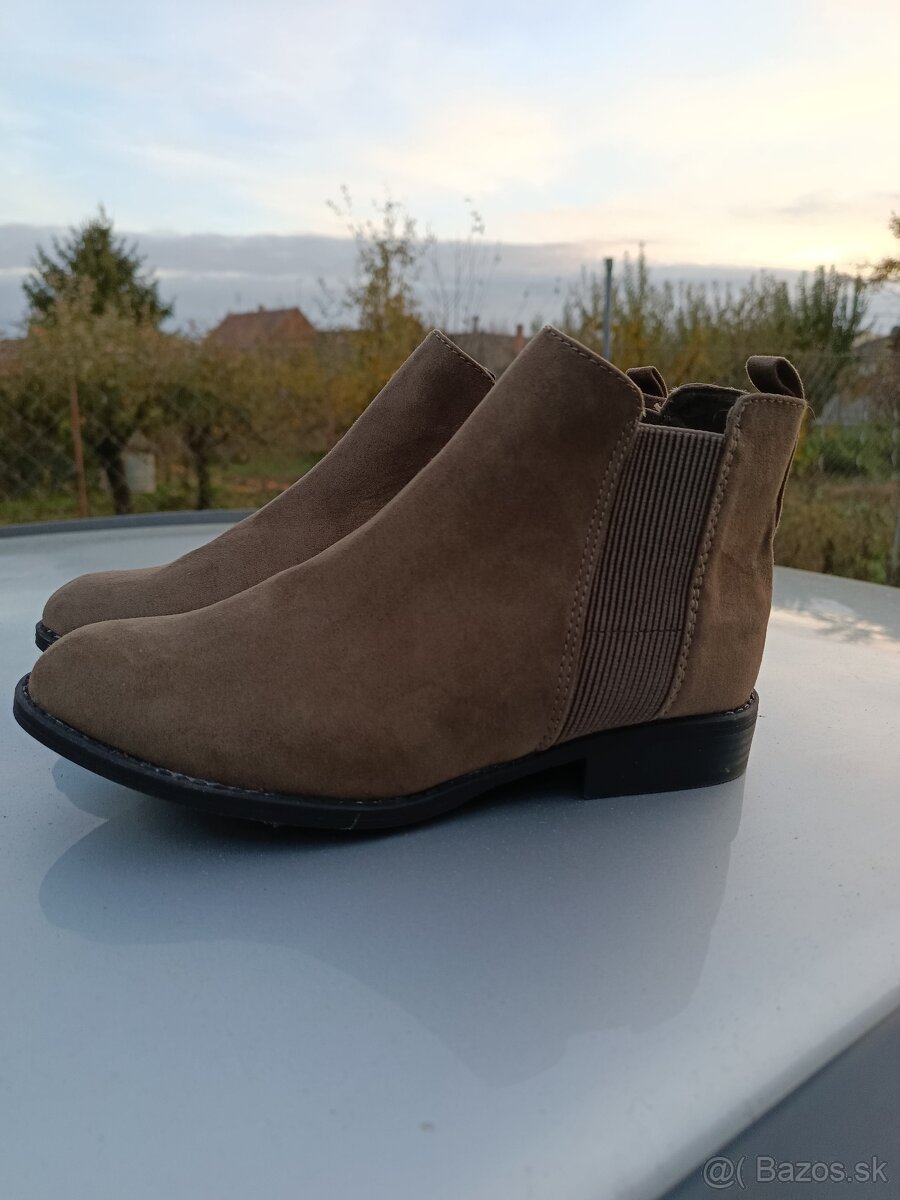 Dámske čižmy 38 - 2
