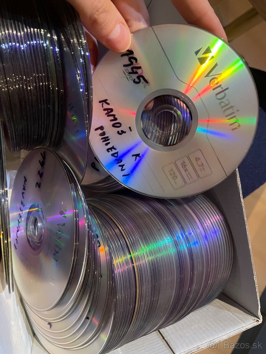 Predám sadu DVD - filmy / dokumenty - 2