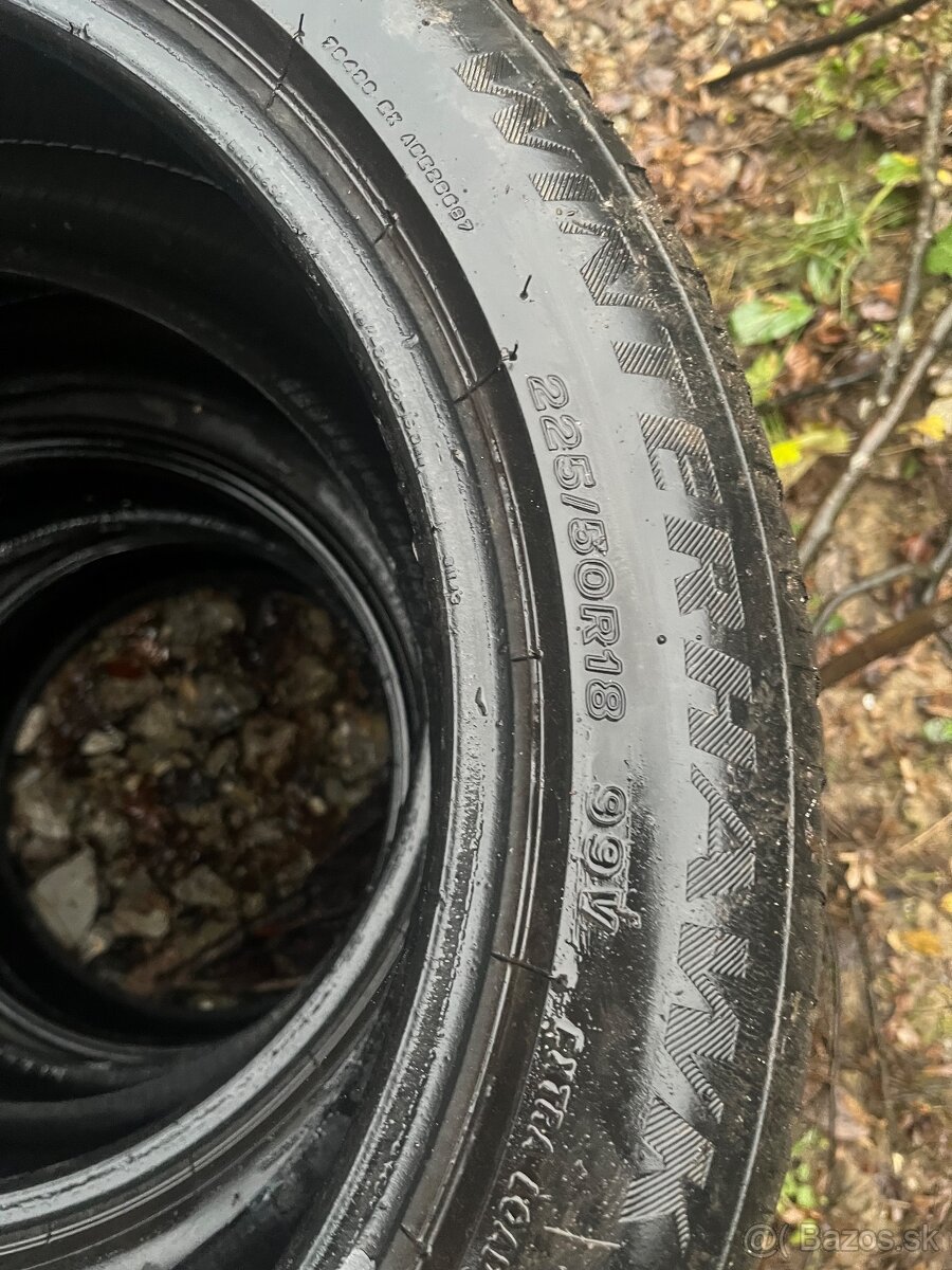 Predam 4ks zimne 225/50 r18 - 2