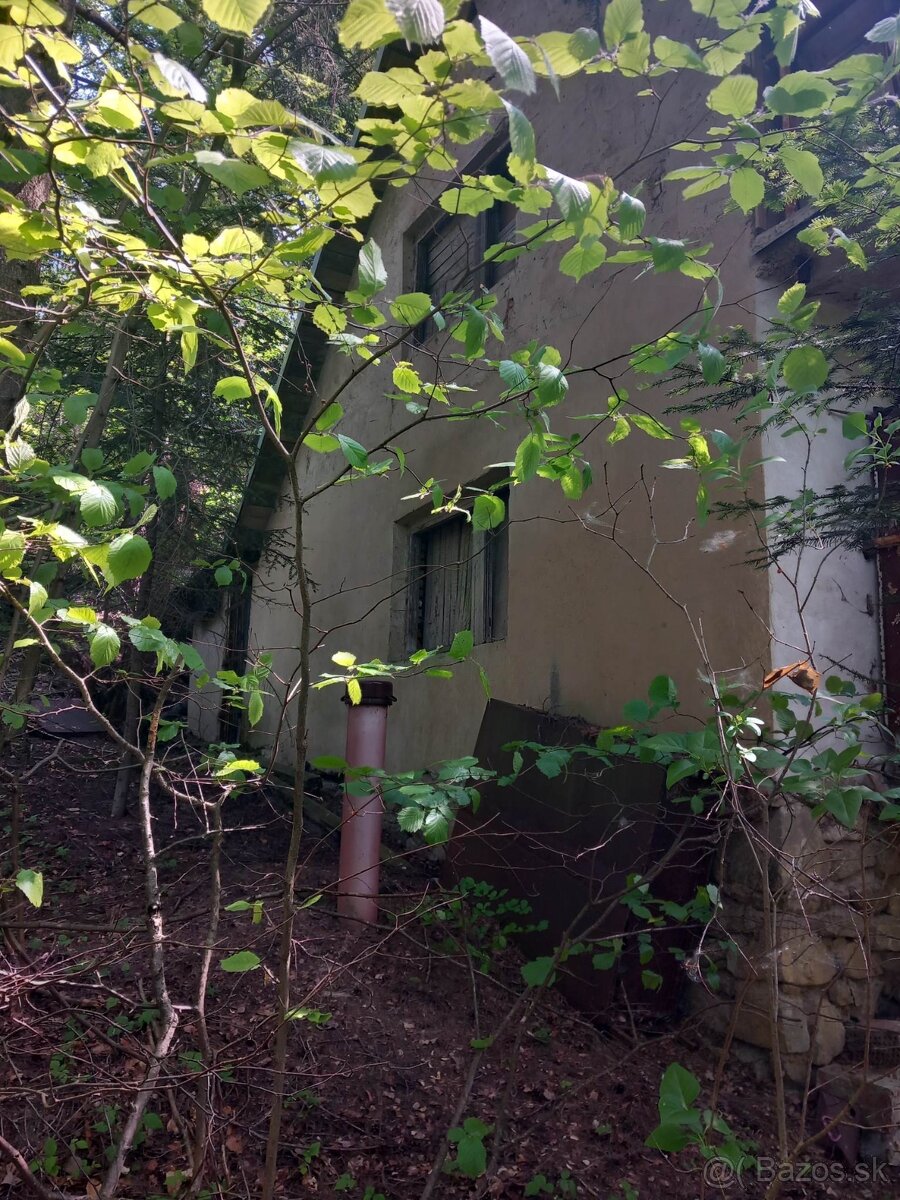 Na predaj chata v obci Drienica - 2