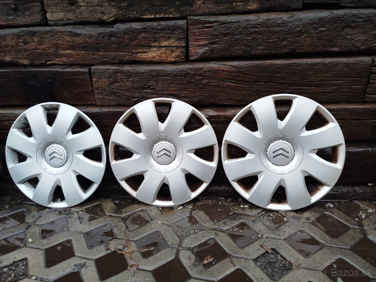 Puklice Citroen R16 - 2