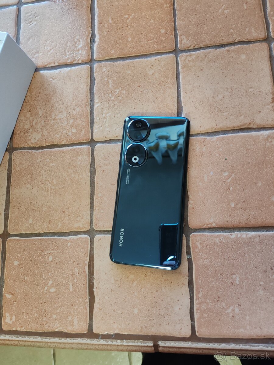 Predám Honor 90 - 2