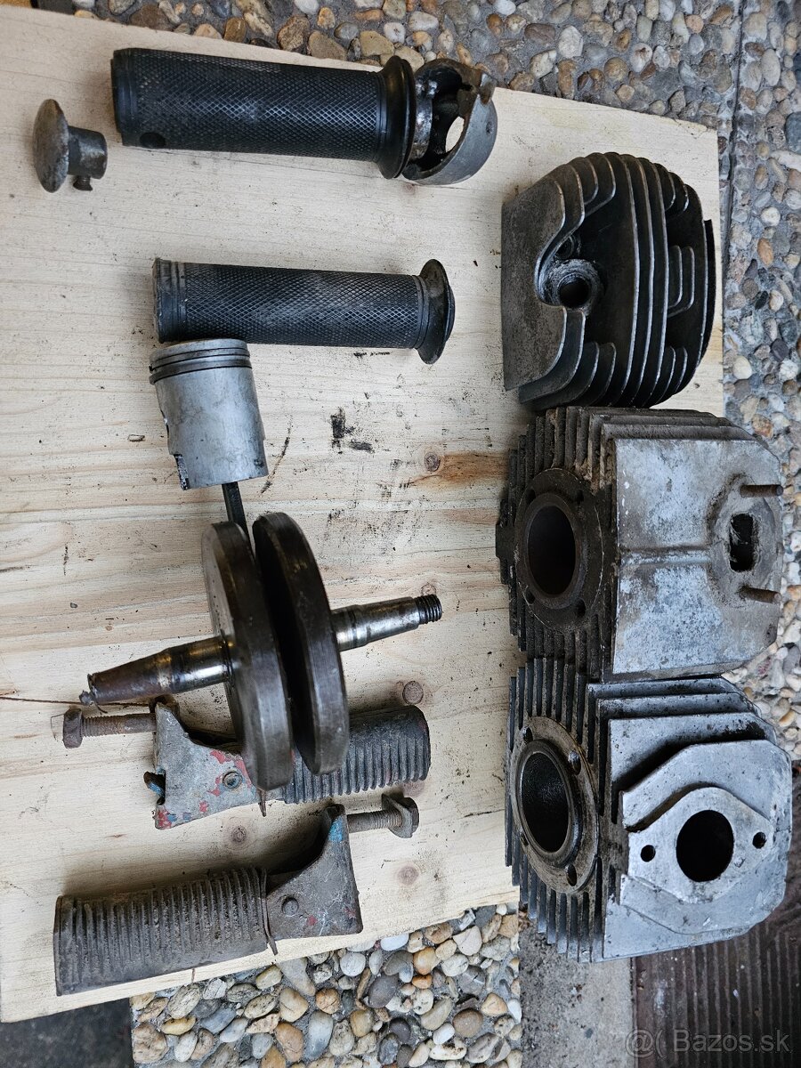 JAWA pionier 20,21 diely . - 2