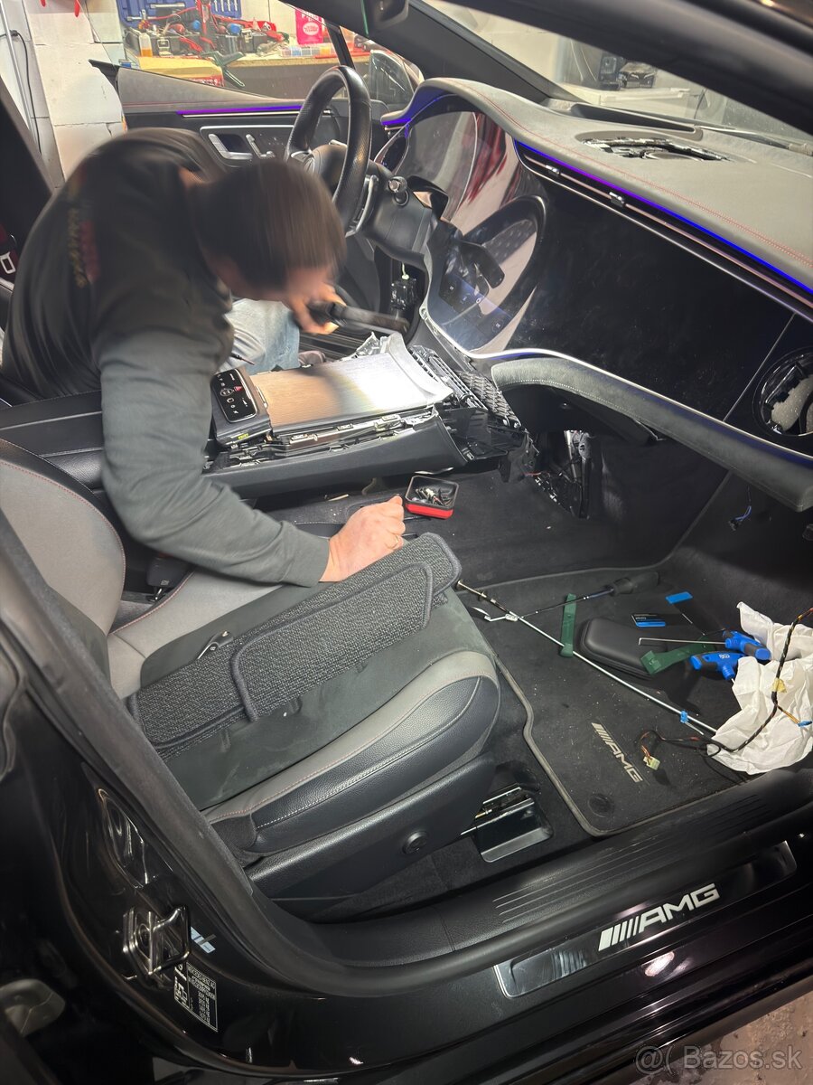 Oprava Mercedes-Benz Hyperscreen (MBUX) - 2