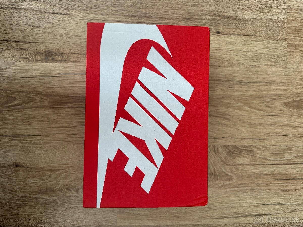 Nike Air Max Moto 2K - 2