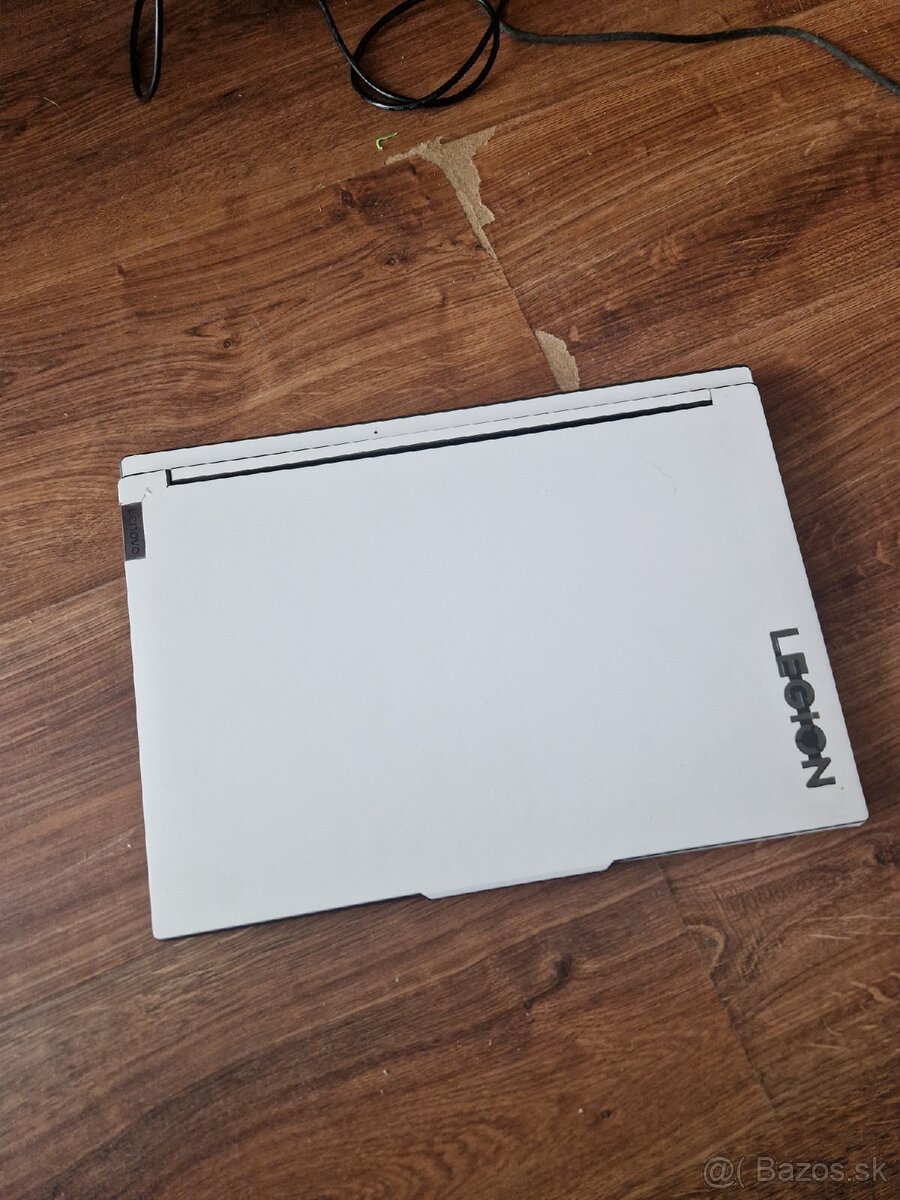 Iba výmena za razer blade alebo ROG zephyrus - 2