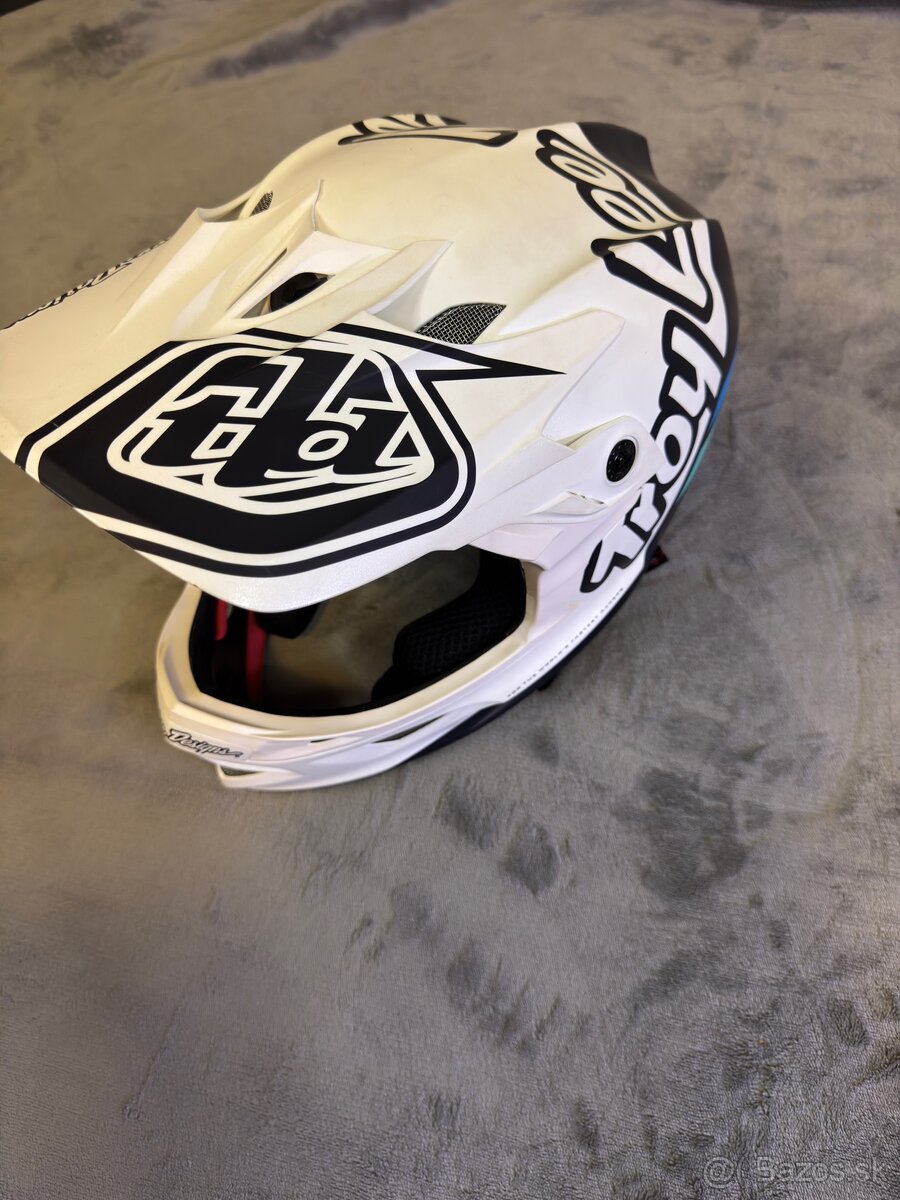 Integralna prilba - 2