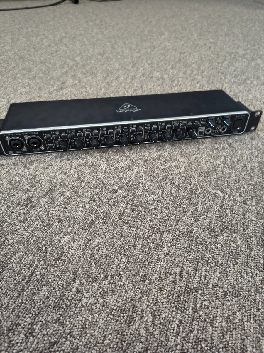 Behringer UMC1820 zvukova karta - 2