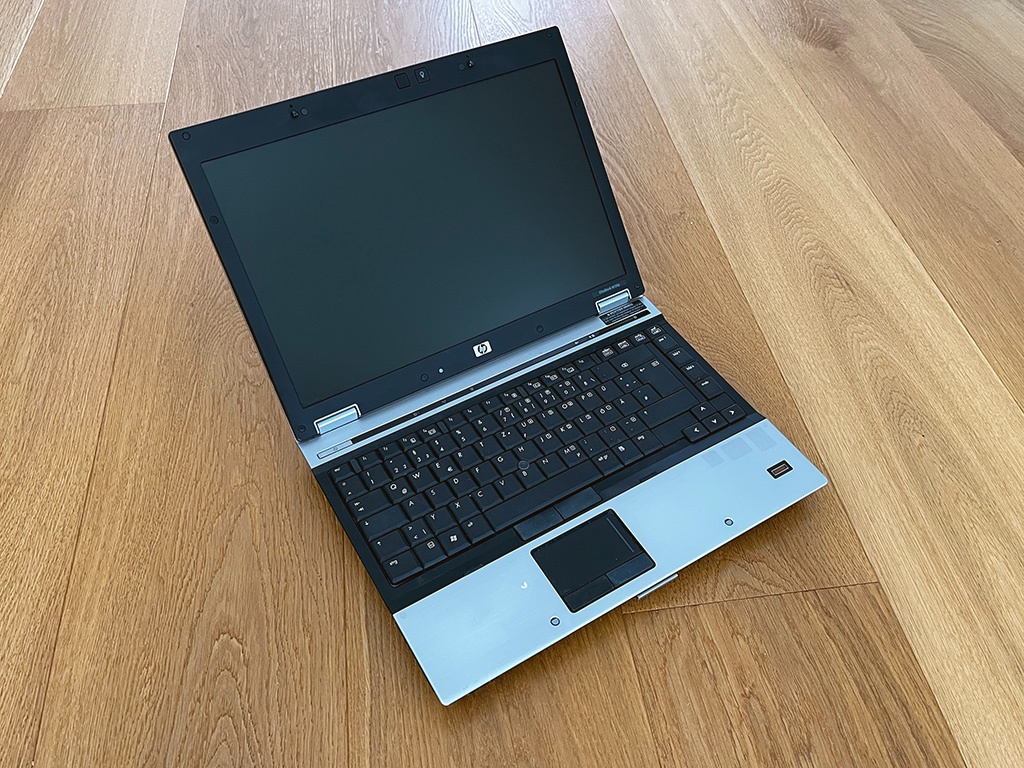 HP EliteBook 6930p - 2