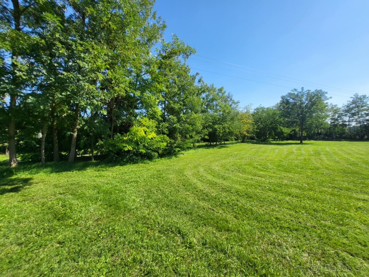 Dunakiliti–krásny pozemok na konci ulice,na začiatku prírody - 2