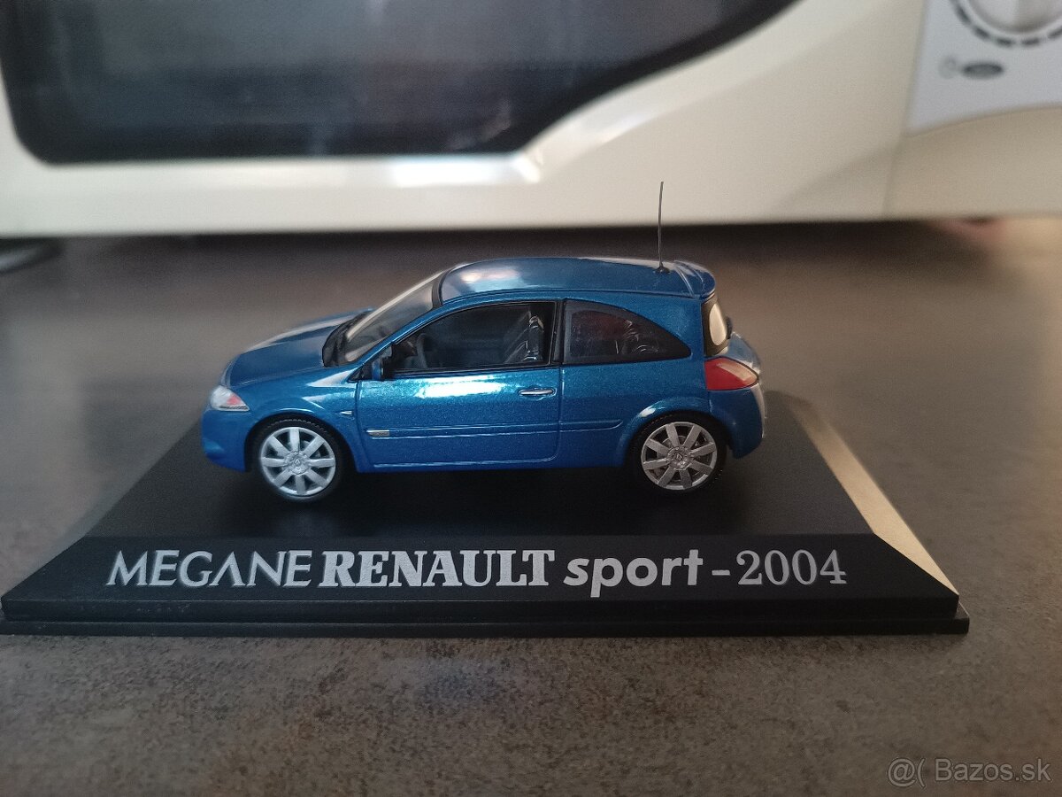 1:43 Renault Megane 2004 Sport - 2