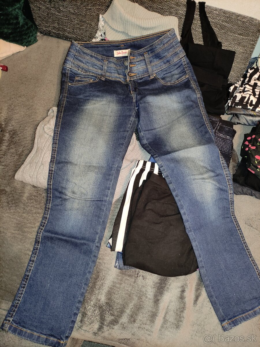 Balík dámskeho oblečenia - 2