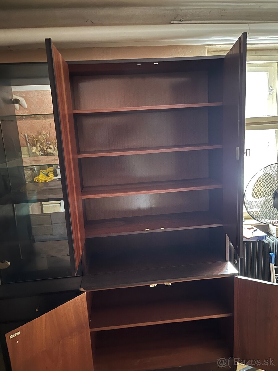 Sekretár do spálne alebo izby - 2