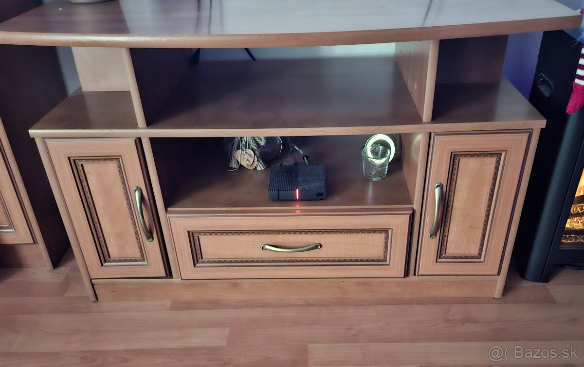 Predám sektorový nábytok - 2