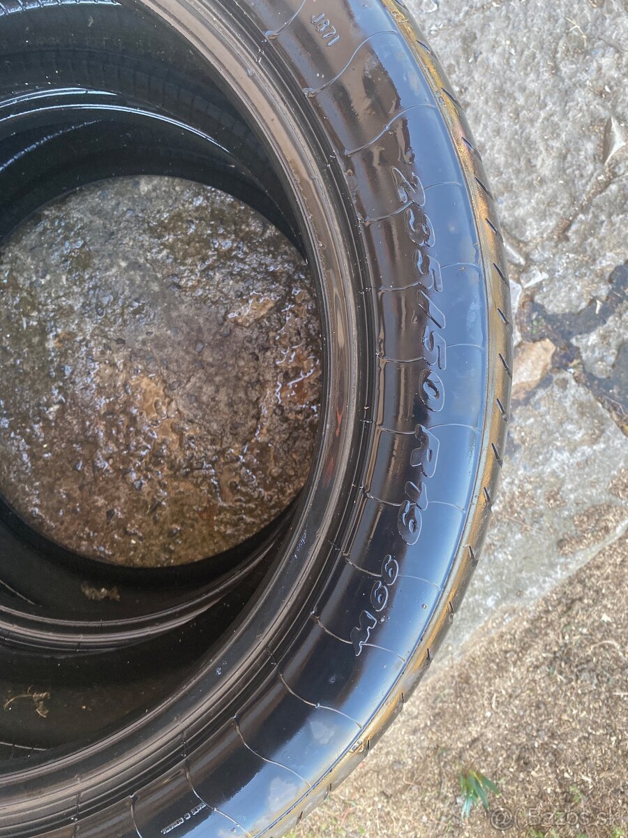 Pirelli p zero 235/50 R19 - 2