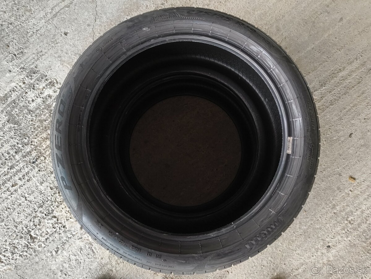 Pirelli P ZERO 275/35 R19 100Y - 2