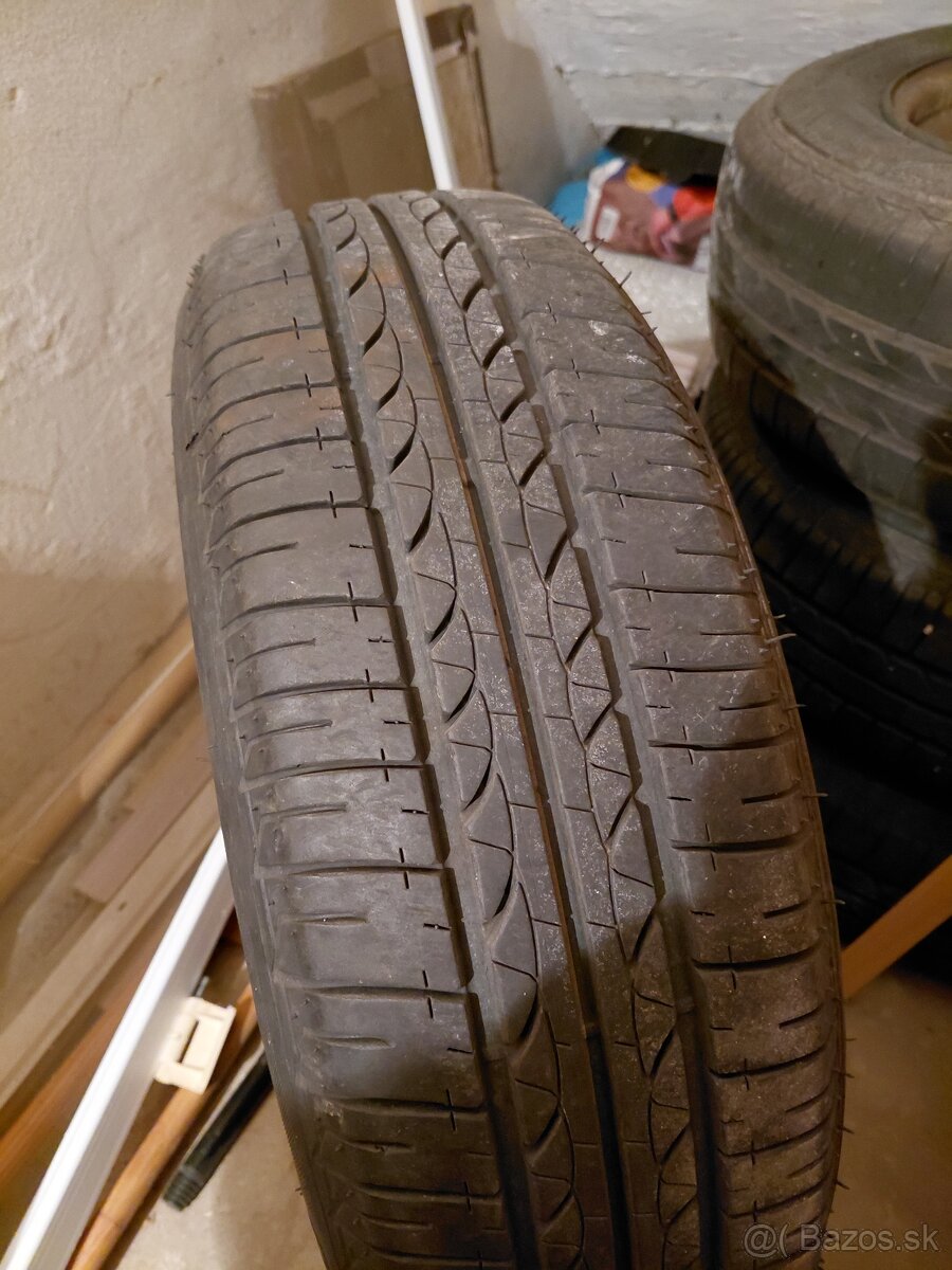 185/65r15 - 2
