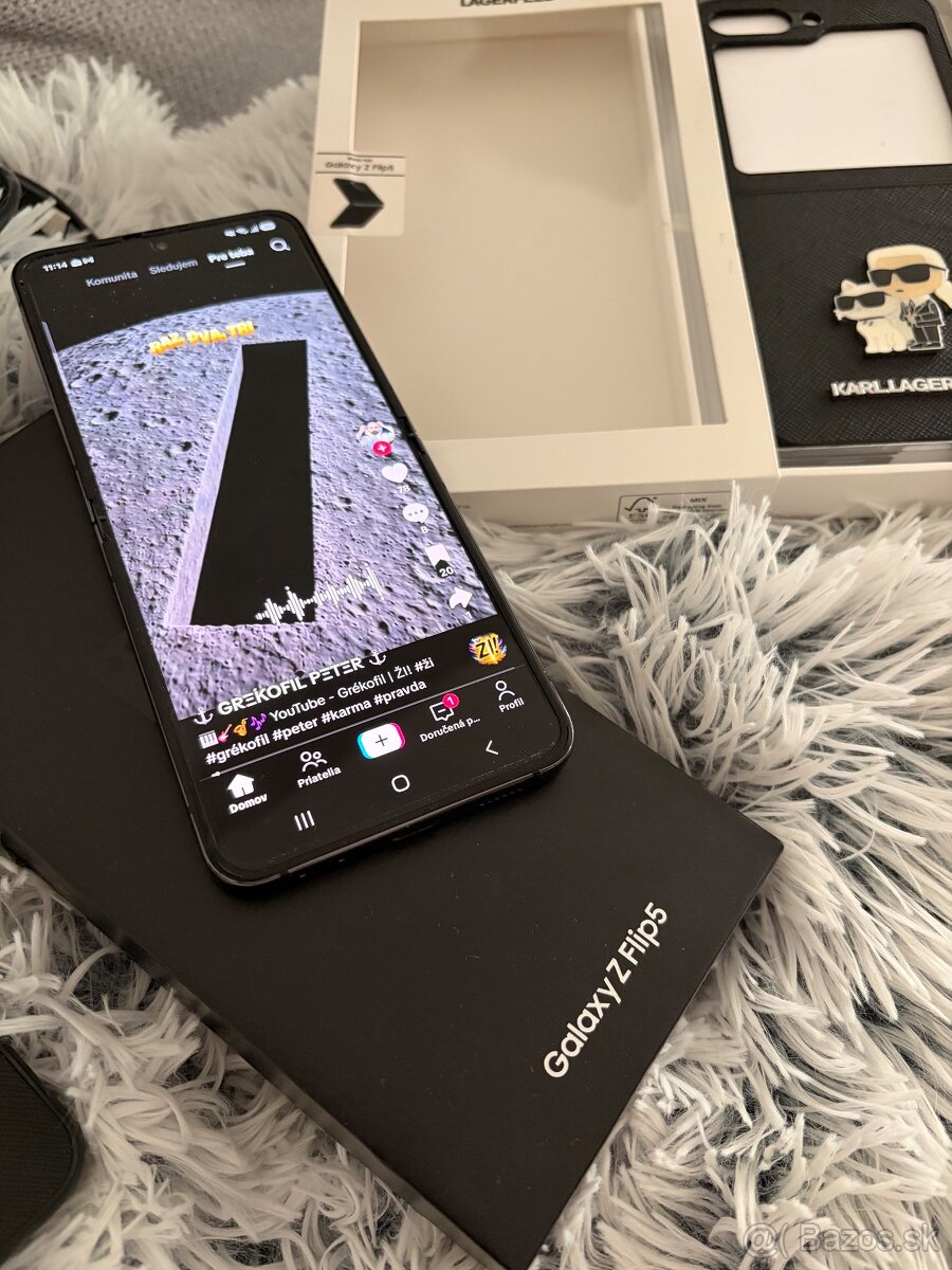 Samsung Z Flip 5 - 2