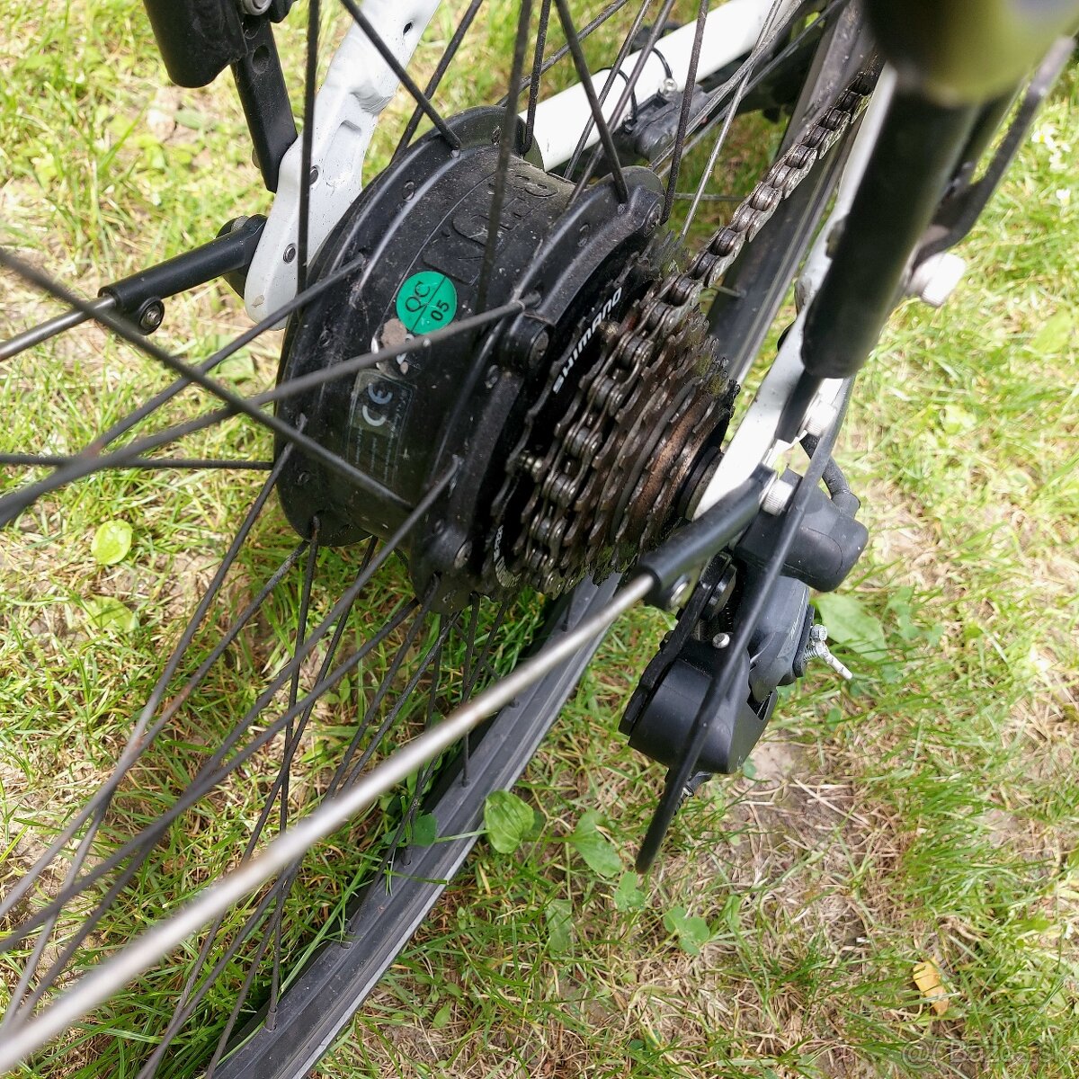 Predám málo používaný elektrobicykel Wakita/ Apache - 2