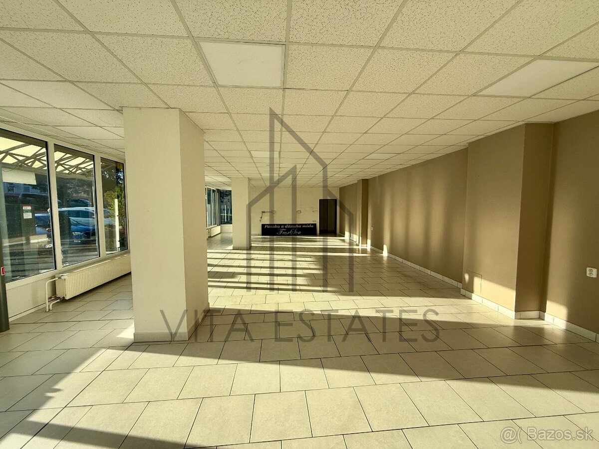 🏢 Na prenájom obchodný priestor – centrum Prievidze - 2