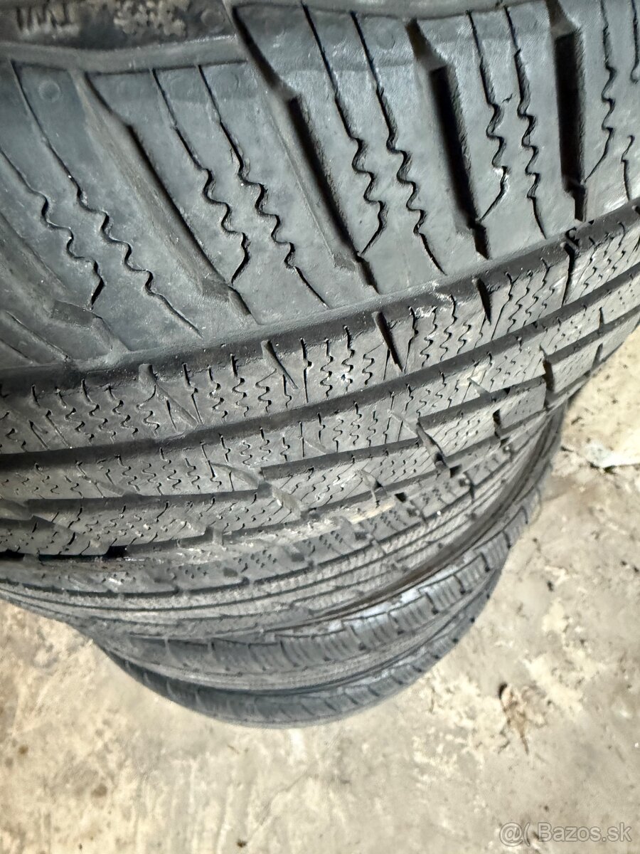 Zimne pneu 225/45 r17 - 2