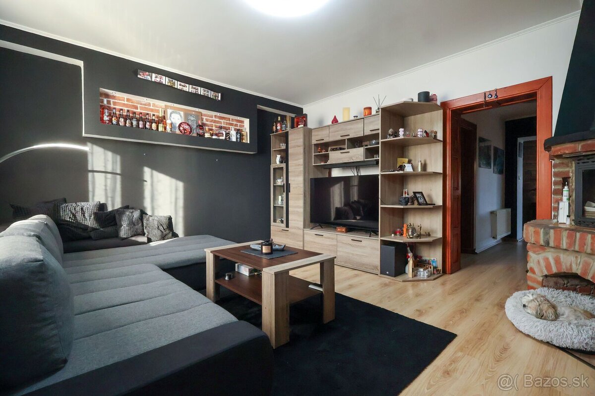 Na predaj 5-izbový rodinný dom v meste Šahy - 2