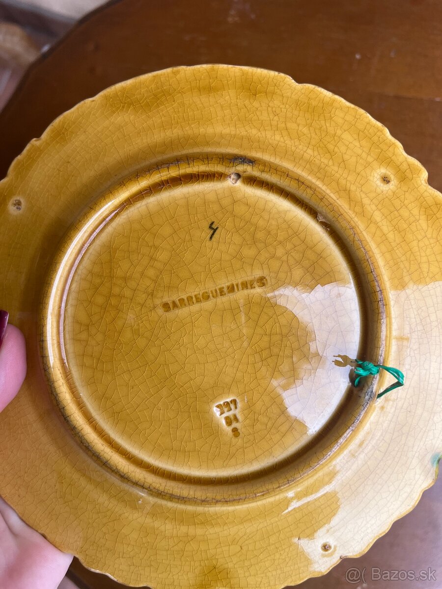 Starý kameninový závesný tanier - 2