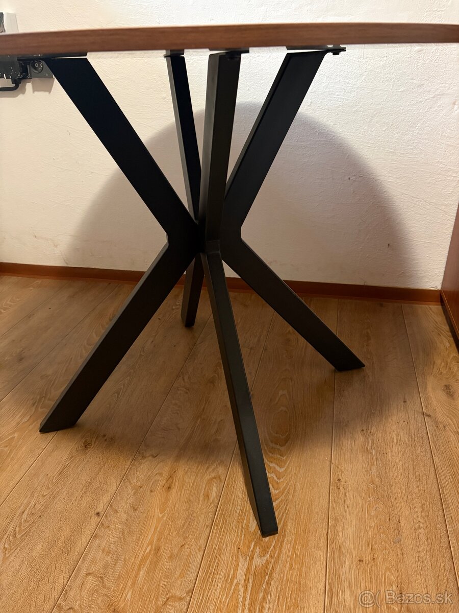 Predám okrúhly jedálenský stôl - 2