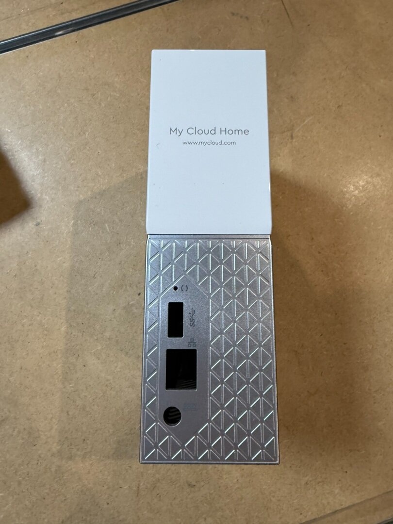 Predám prázdny box na disk značka WD - 2