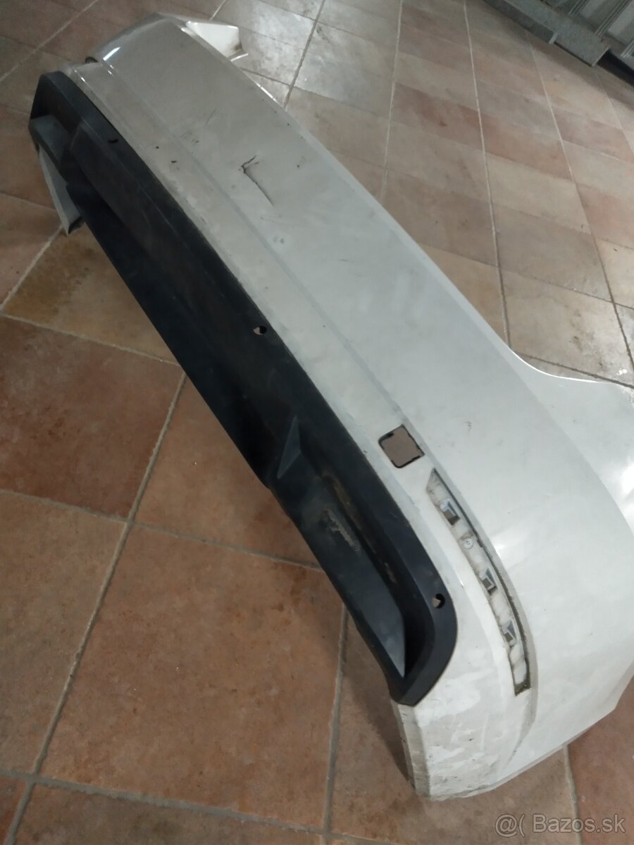 Nárazník zadný Superb 3 sedan . - 2